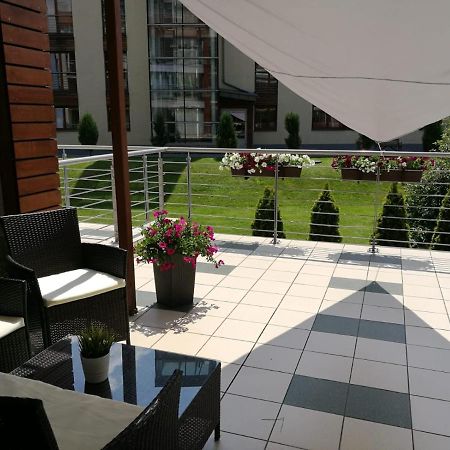 אוסטראון Apartament Zeta Park Centrum מראה חיצוני תמונה
