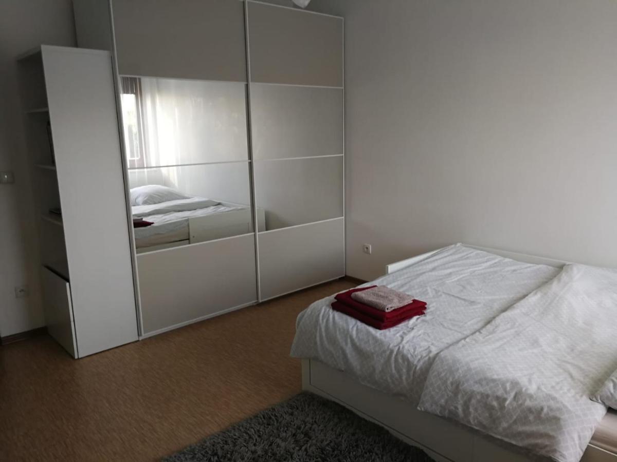 אוסטראון Apartament Zeta Park Centrum מראה חיצוני תמונה