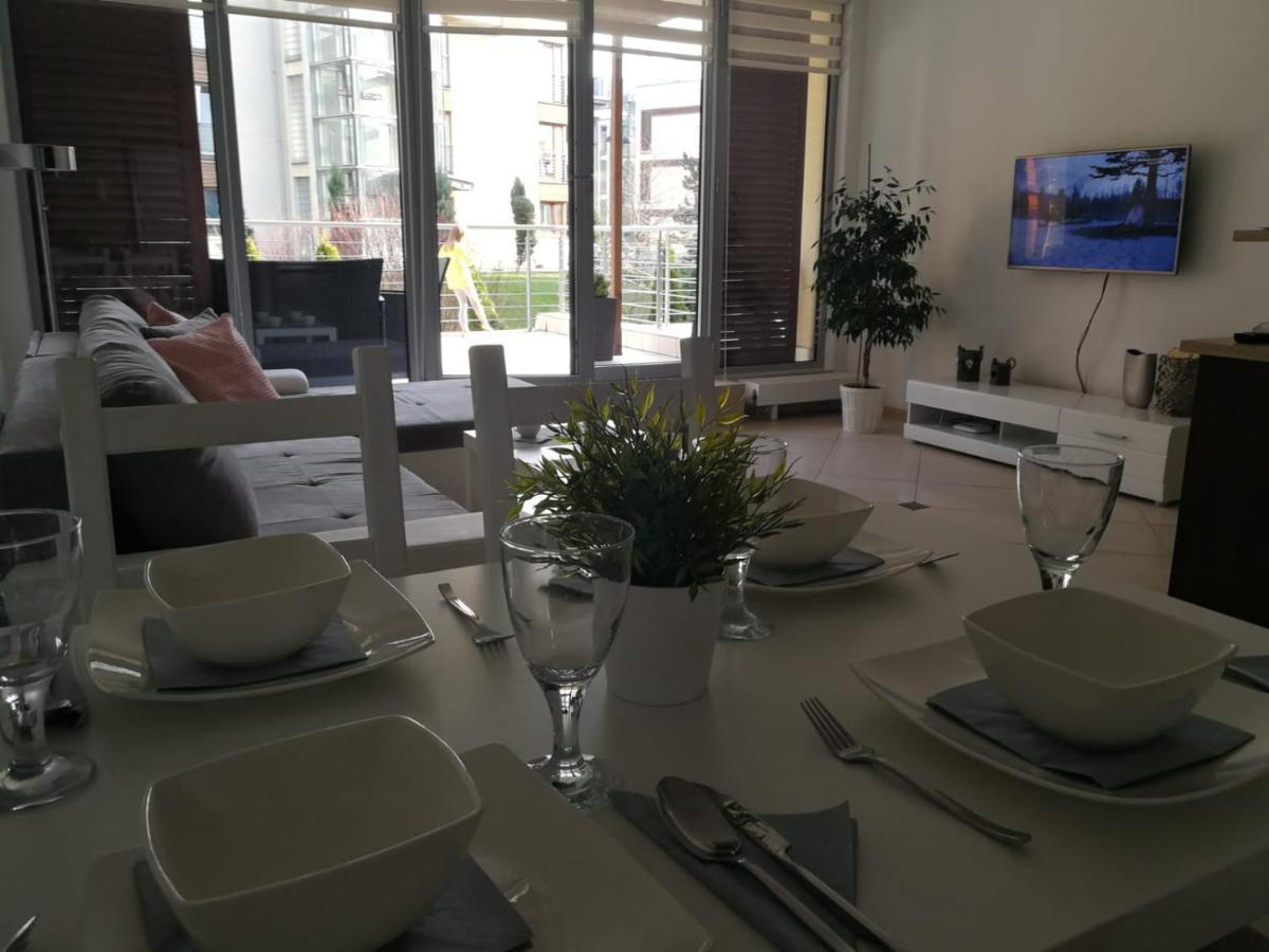 אוסטראון Apartament Zeta Park Centrum מראה חיצוני תמונה