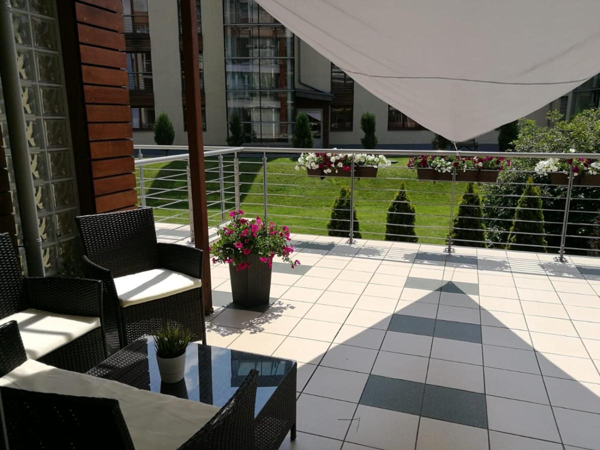 אוסטראון Apartament Zeta Park Centrum מראה חיצוני תמונה